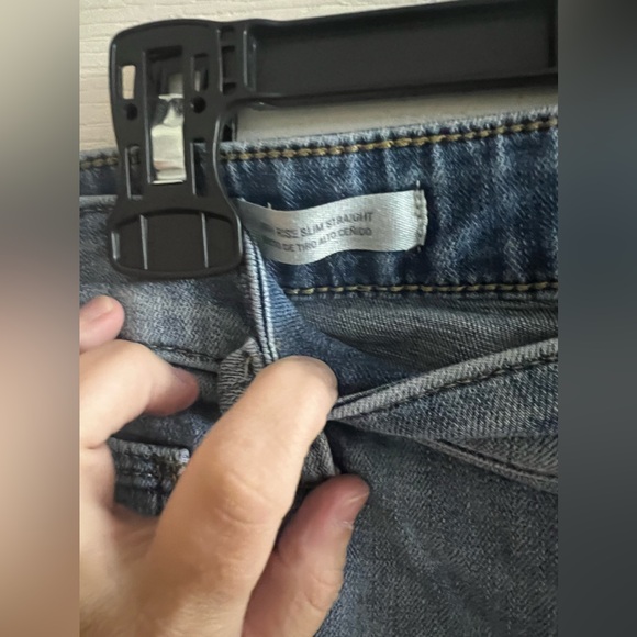 Universal Thread jeans - Picture 3 of 4